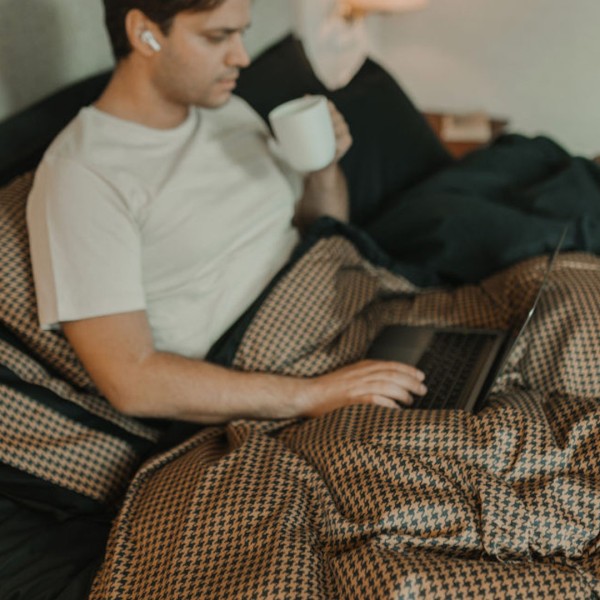 Σετ σεντόνια υπέρδιπλα 245x280 Down Town Pie De Poule Black 827